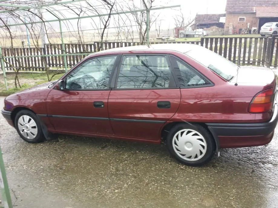 Opel Astra Astra 1.6 16V GLS 5