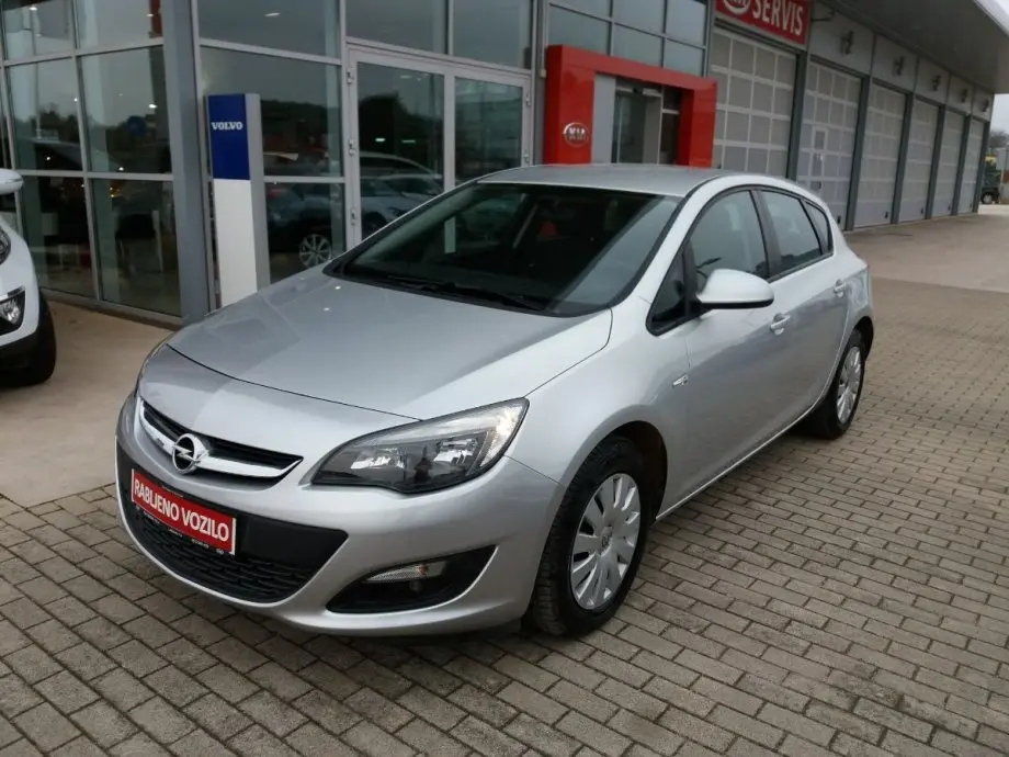 Opel Astra Astra 1.6 CDTI Dynamic 5