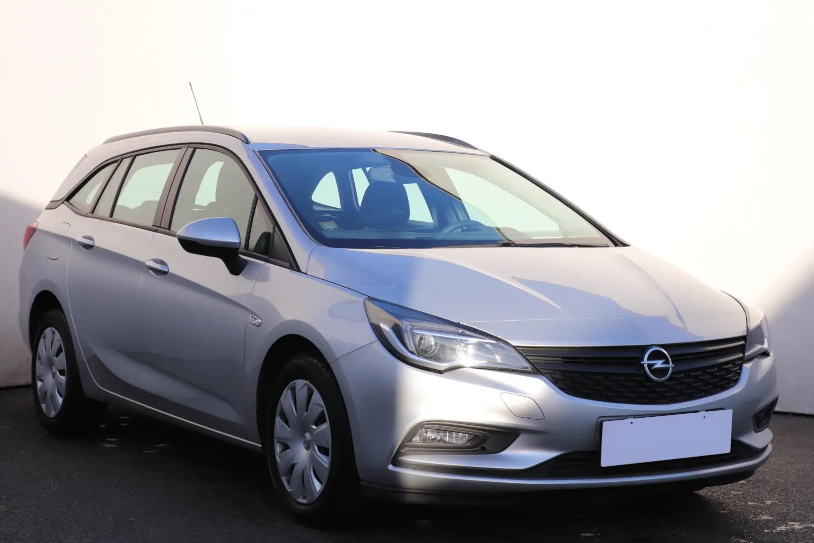 Opel Astra Astra 1.6 CDTI Enjoy 1