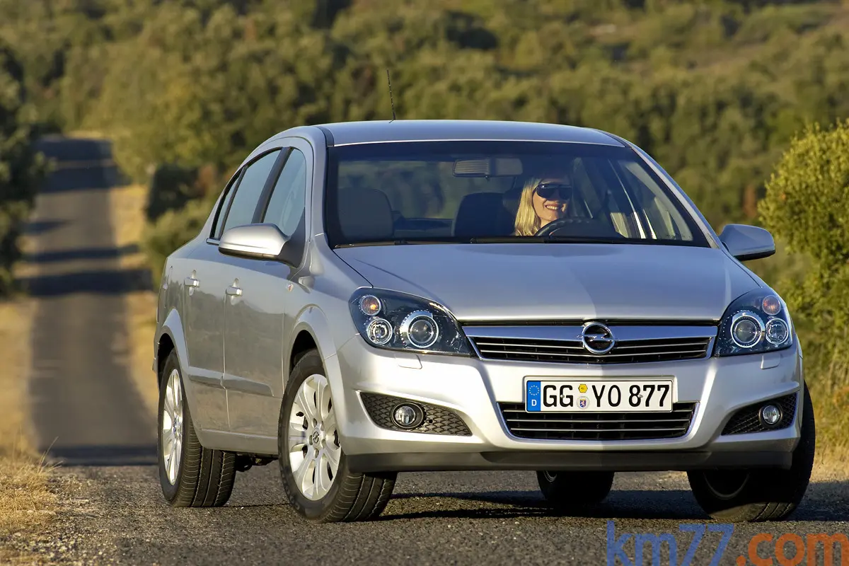Opel Astra Astra 1.6 Cosmo 3