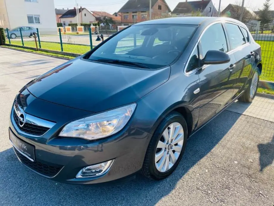 Opel Astra Astra 1.6 Cosmo Active Select 5