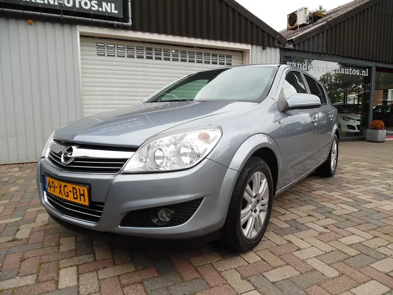 Opel Astra Astra 1.6 Cosmo Active Select 6