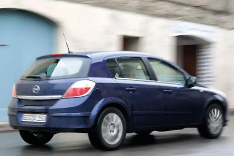 Opel Astra Astra 1.6 Cosmo Easytronic 6