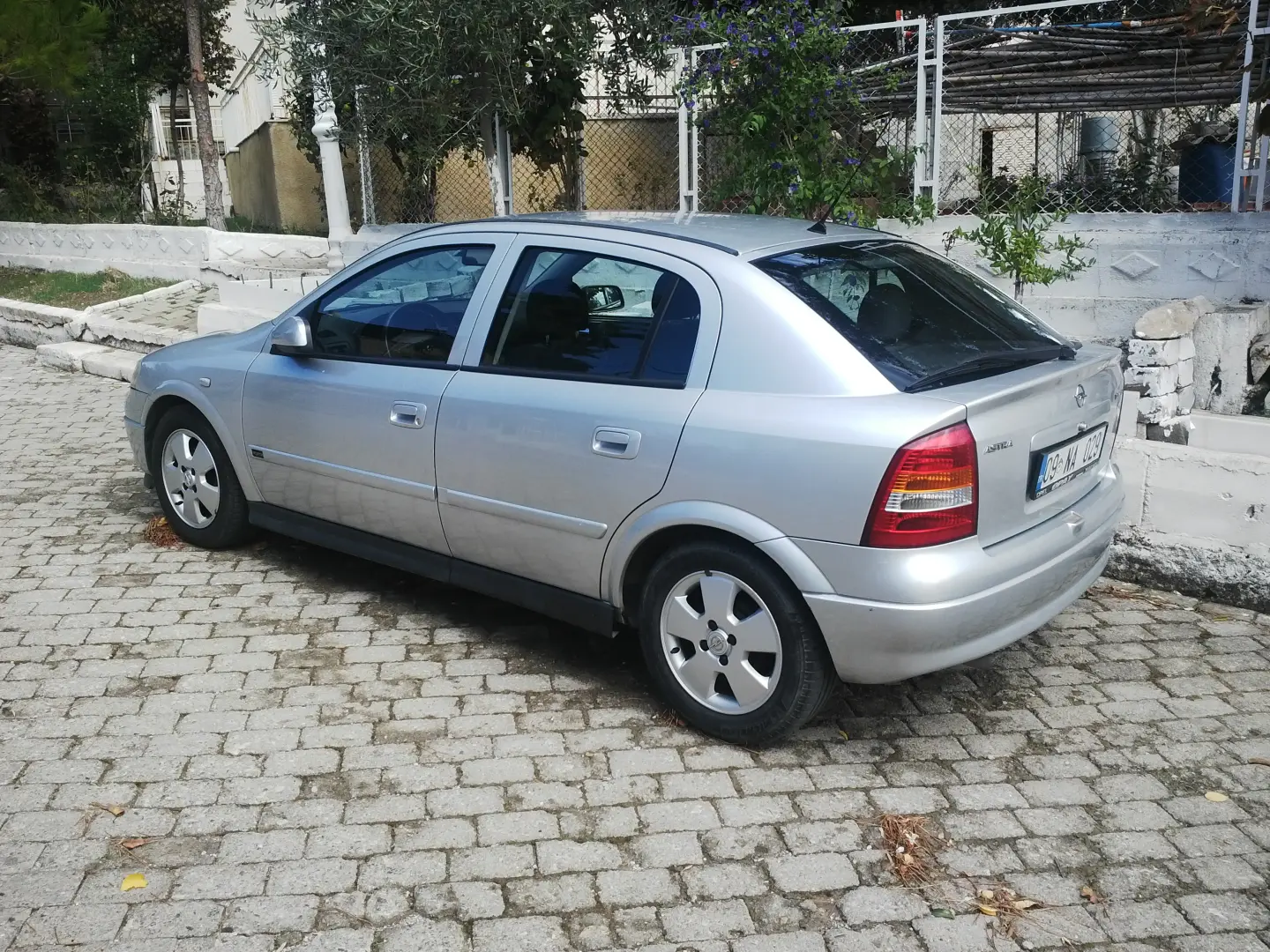Opel Astra Astra 1.6 Elegance 3