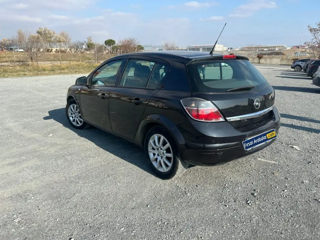 Opel Astra Astra 1.6 Essentia Easytronic 6
