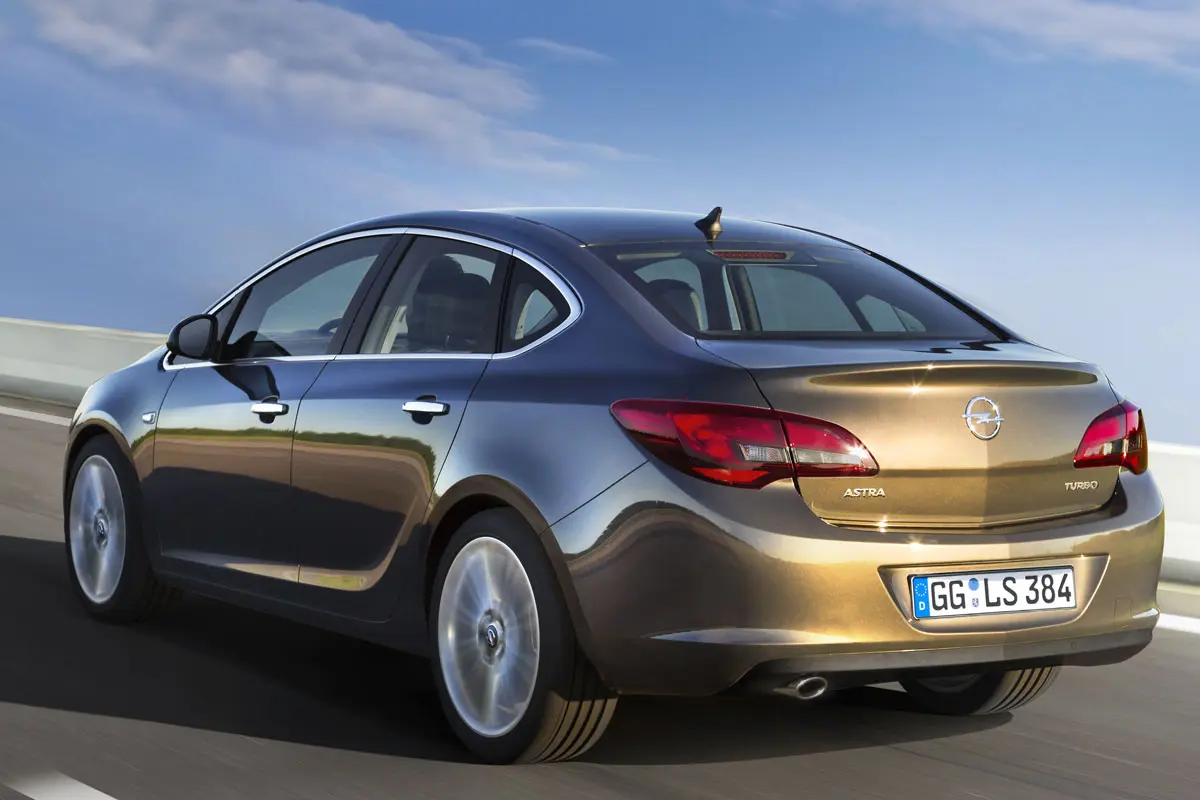 Opel Astra Astra 1.6 Cosmo 4