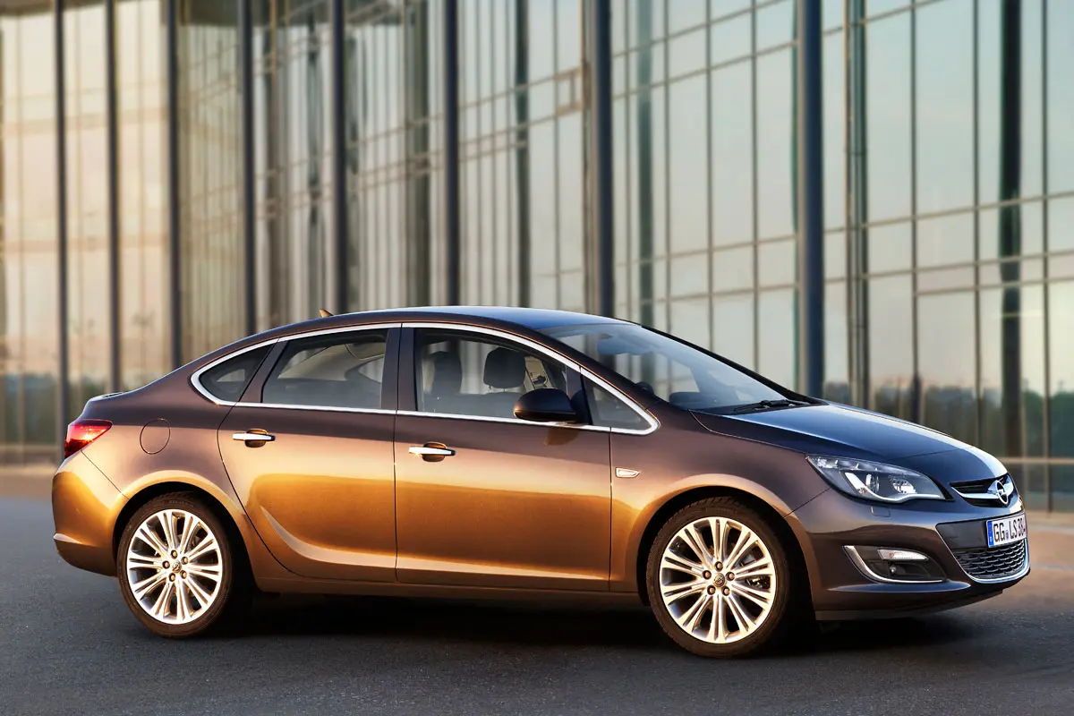 Opel Astra Astra 1.6 Cosmo 5