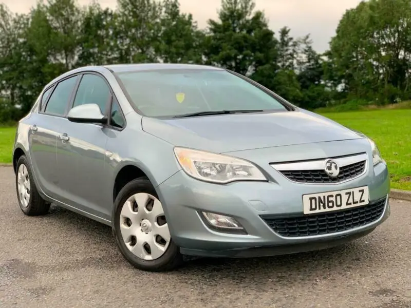 Opel Astra Astra 1.6i 16V Essentia 6