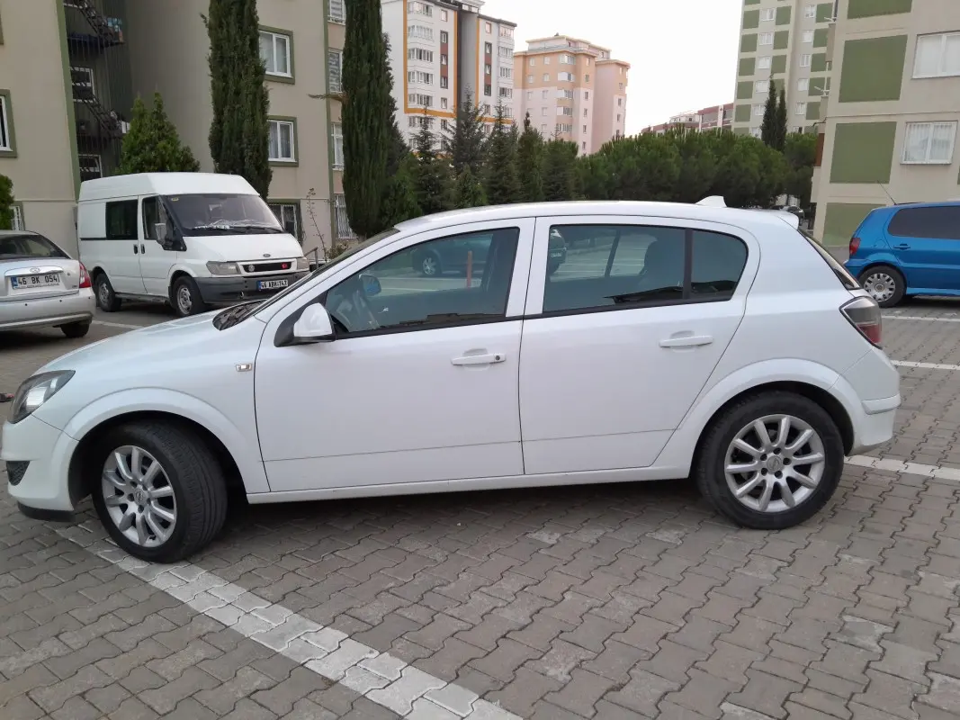 Opel Astra Astra 1.6i 16V Essentia Konfor Paketli 7