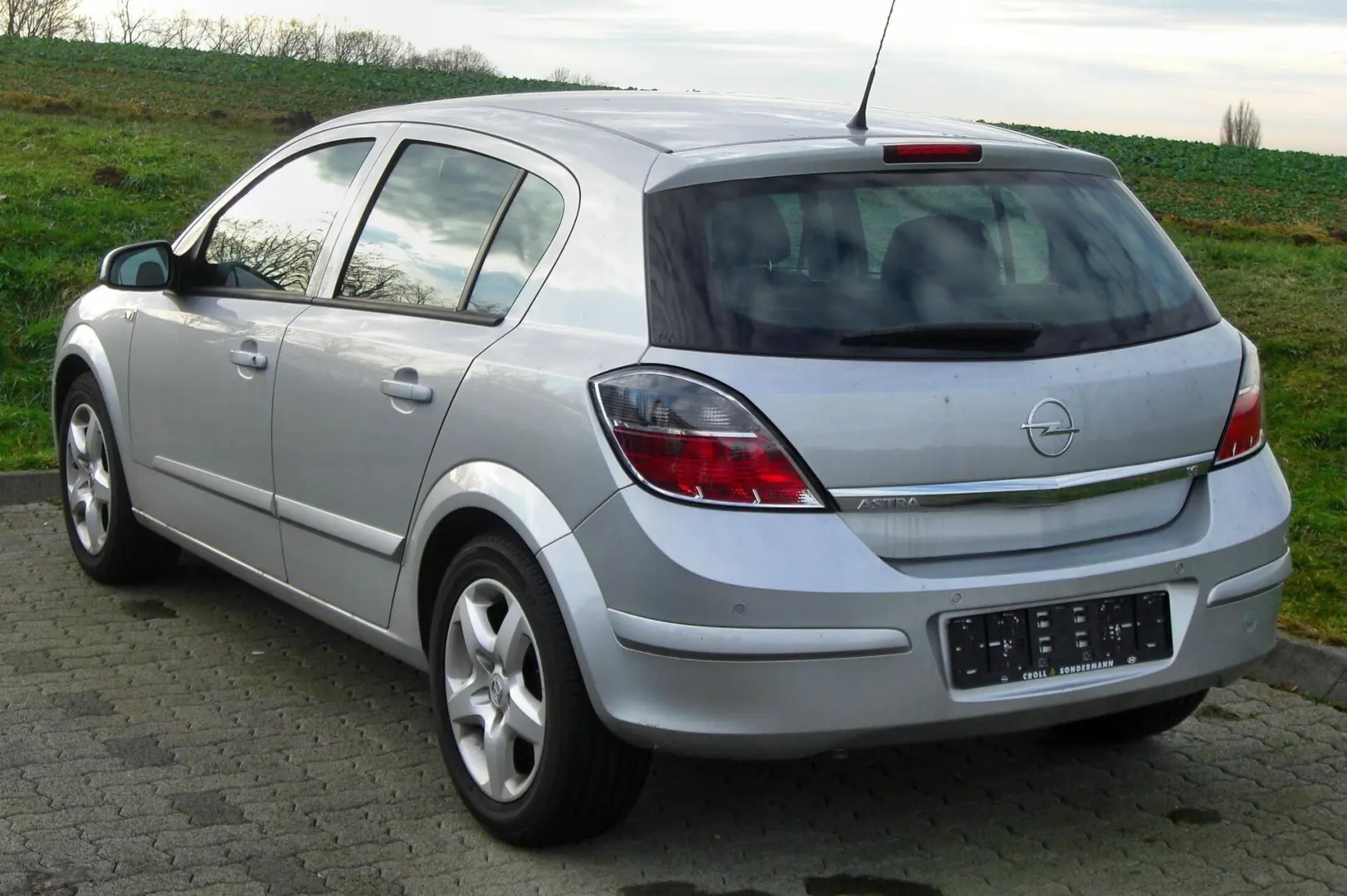 Opel Astra Astra 1.7 CDTI Enjoy 5