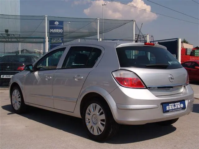 Opel Astra Astra 1.7 CDTI Enjoy 5