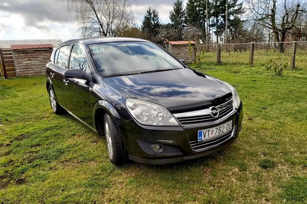 Opel Astra Astra 1.7 CDTI Essentia 3