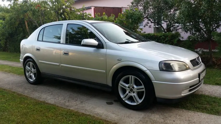 Opel Astra Astra 1.7 DTI Comfort 1