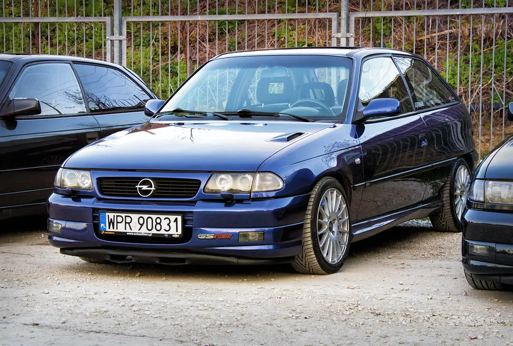 Opel Astra Astra 2.0 16V GSI 1