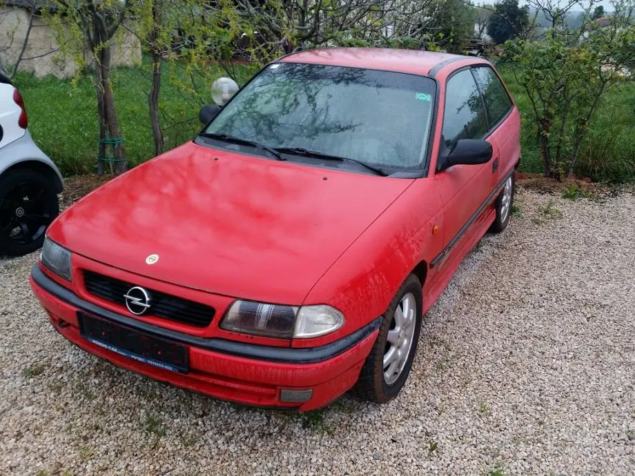 Opel Astra Astra 1.6 16V Expression 4