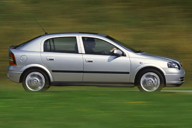 Opel Astra Astra 2.0 DTI Comfort 1