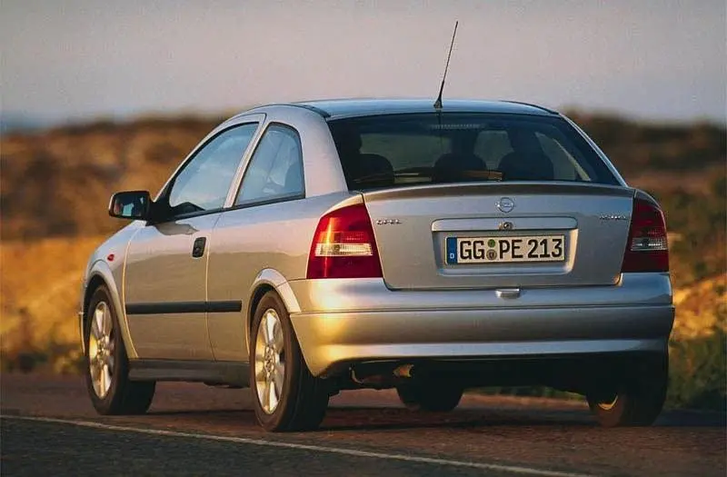 Opel Astra Astra 1.2 16V 0