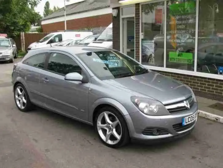 Opel Astra Astra 2.0 16V Sport 6