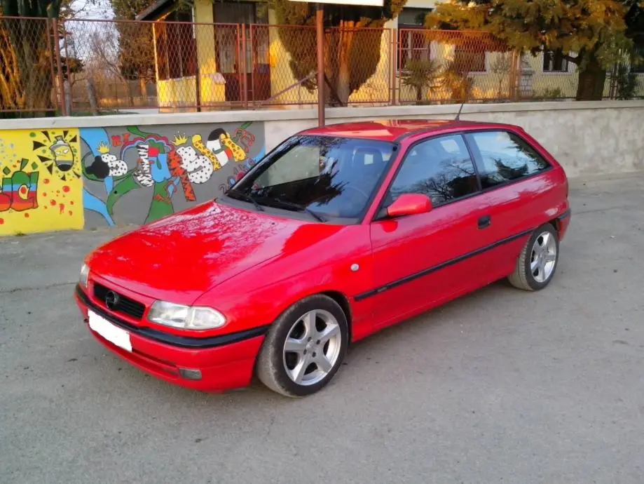 Opel Astra Astra 2.0 16V Sporty 6