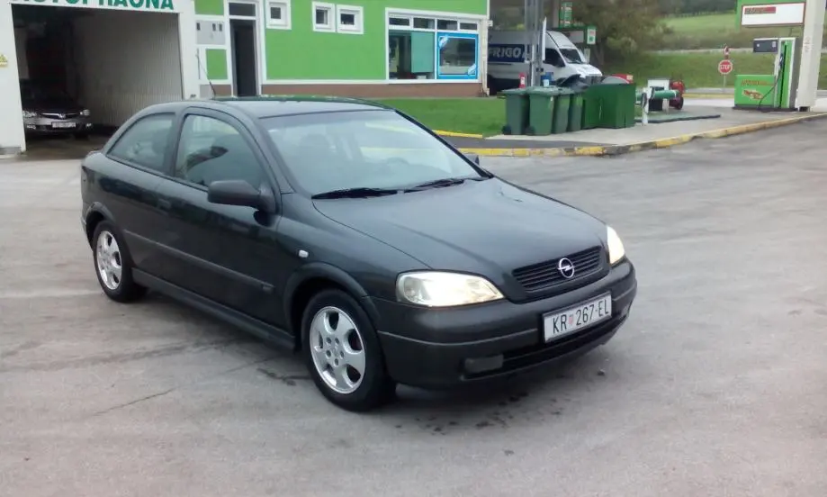 Opel Astra Astra 2.0 DTI Comfort 5