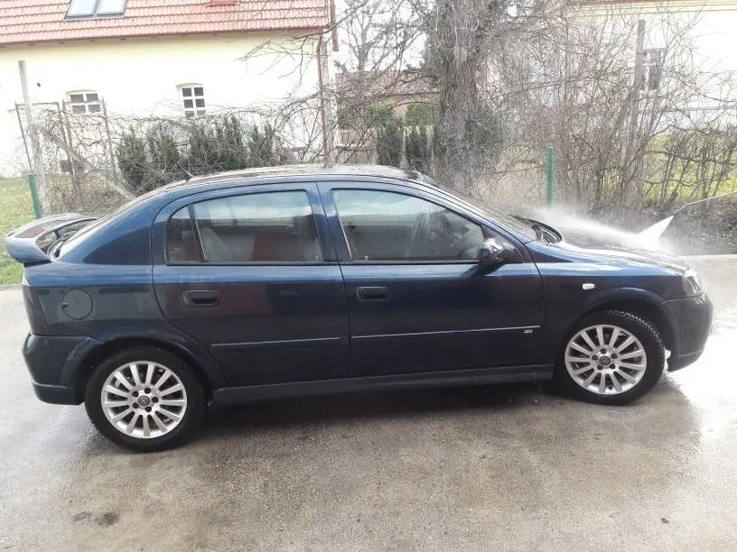 Opel Astra Astra 2.2 DTI 3