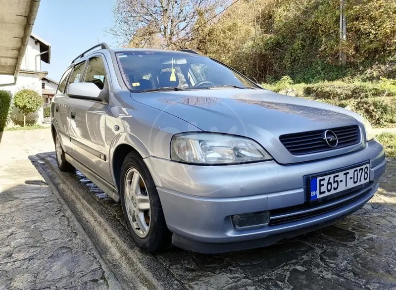 Opel Astra Astra 2.2 DTI 5