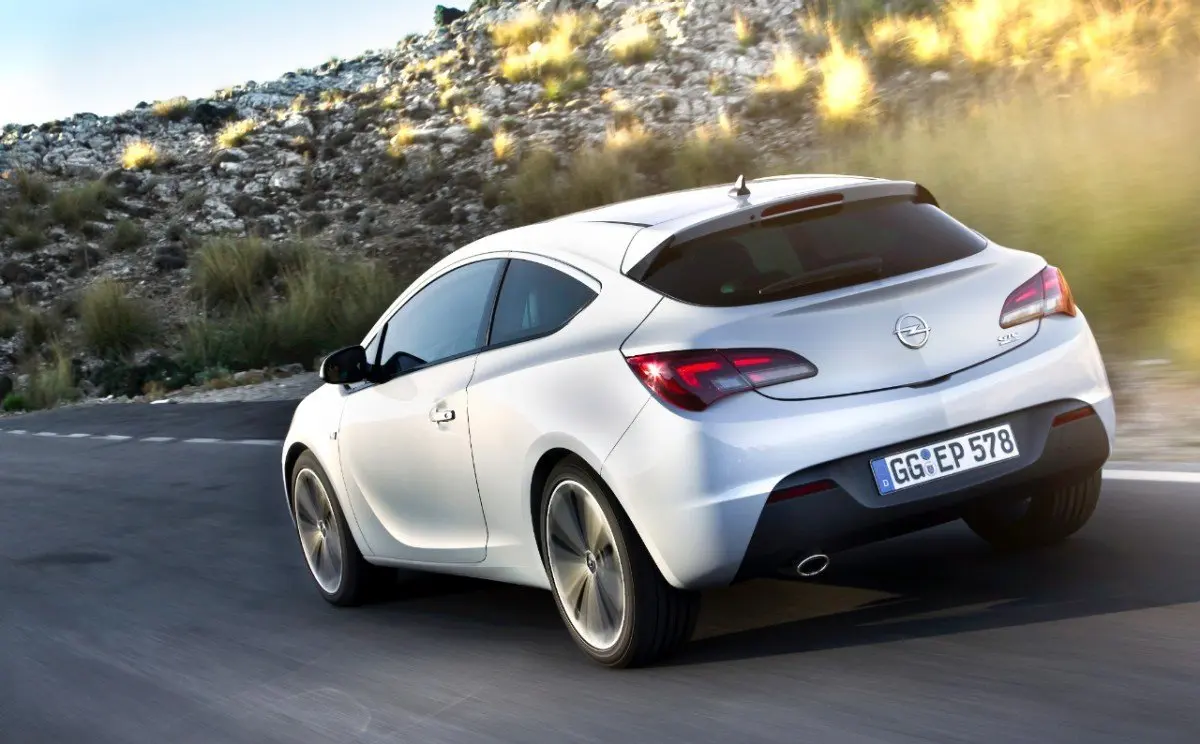 Opel Astra Astra GTC 1.6 Sport 7