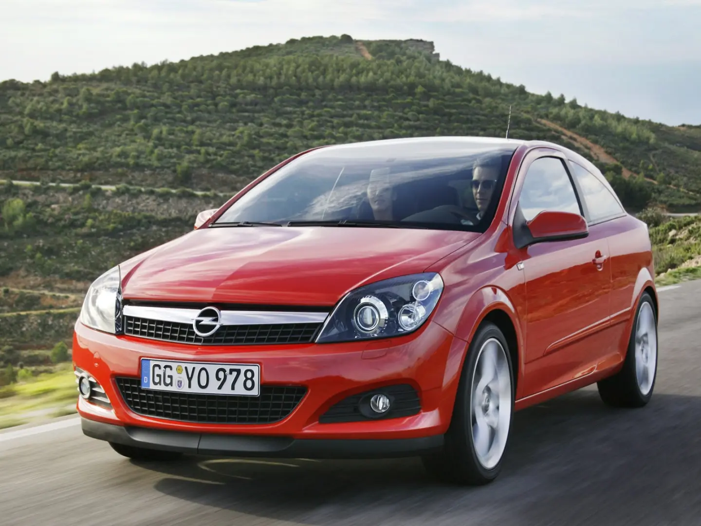 Opel Astra Astra GTC 1.6 Sport Easytronic 5