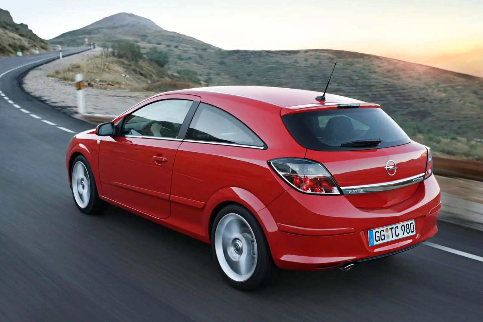 Opel Astra Astra GTC 1.6 Sport Easytronic 1