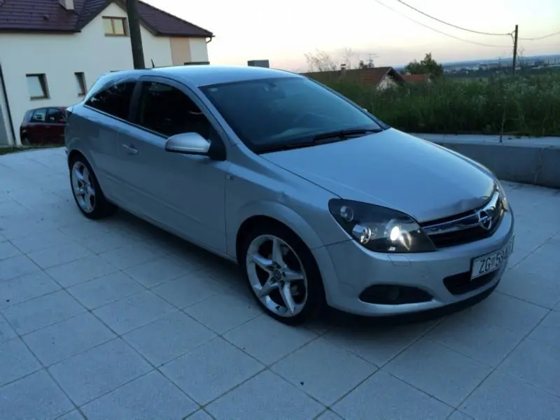 Opel Astra Astra GTC 1.9 CDTI Sport 6