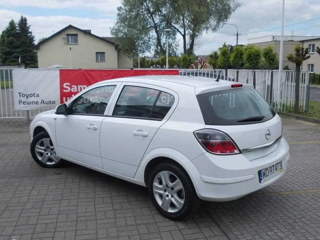 Opel Astra Astra Sedan 1.3 CDTI Enjoy 111 2