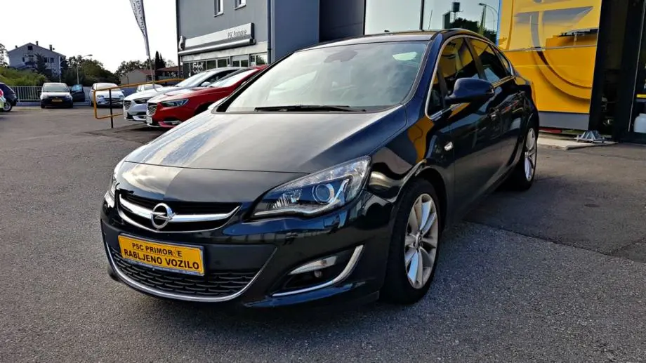 Opel Astra Astra Sedan 1.6 CDTI Start&Stop Cosmo 5