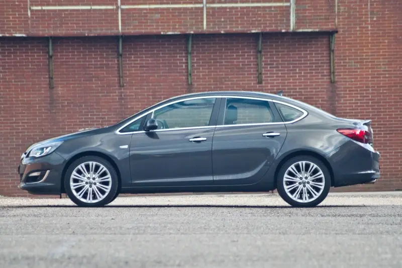 Opel Astra Astra Sedan 1.4 Turbo Cosmo 7