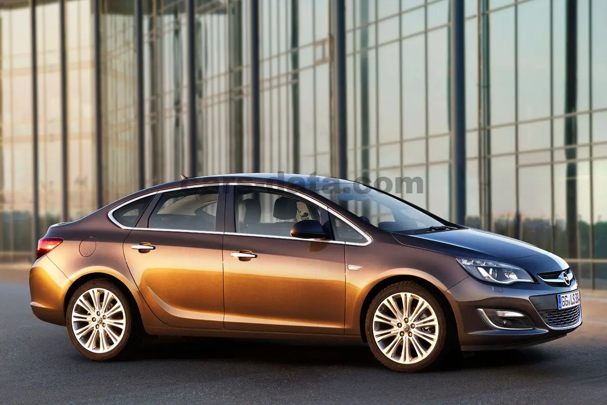 Opel Astra Astra 1.6 Turbo Cosmo Active Select 0