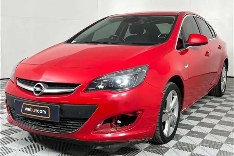Opel Astra Astra Sedan 1.4 Turbo Design 4