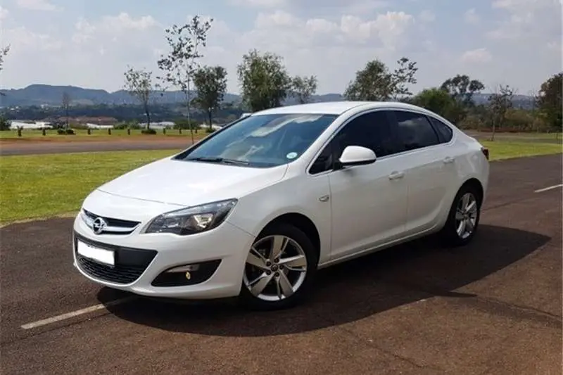 Opel Astra Astra Sedan 1.4 Turbo Design 6