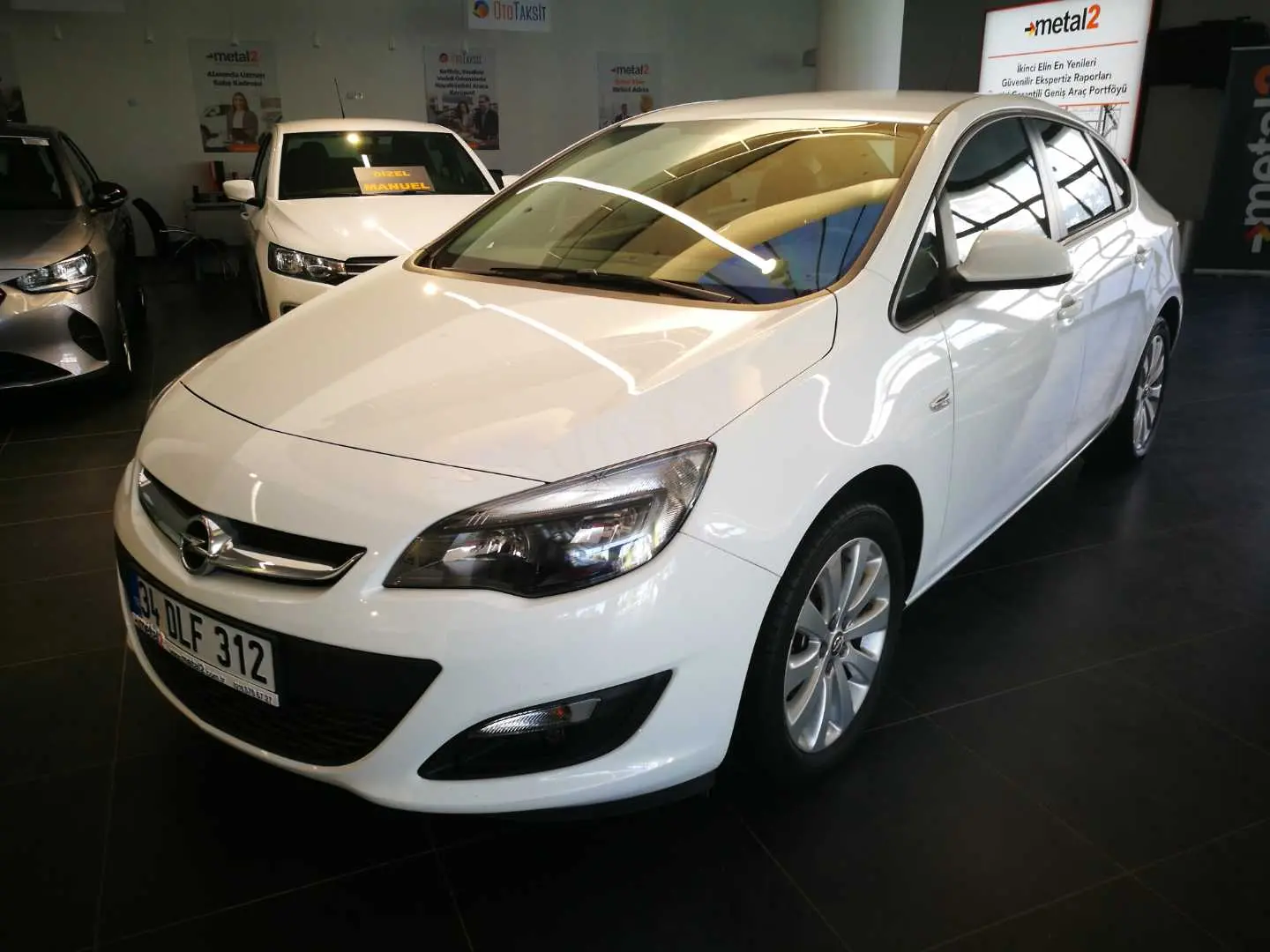 Opel Astra Astra 1.4 Sedan Sport 3