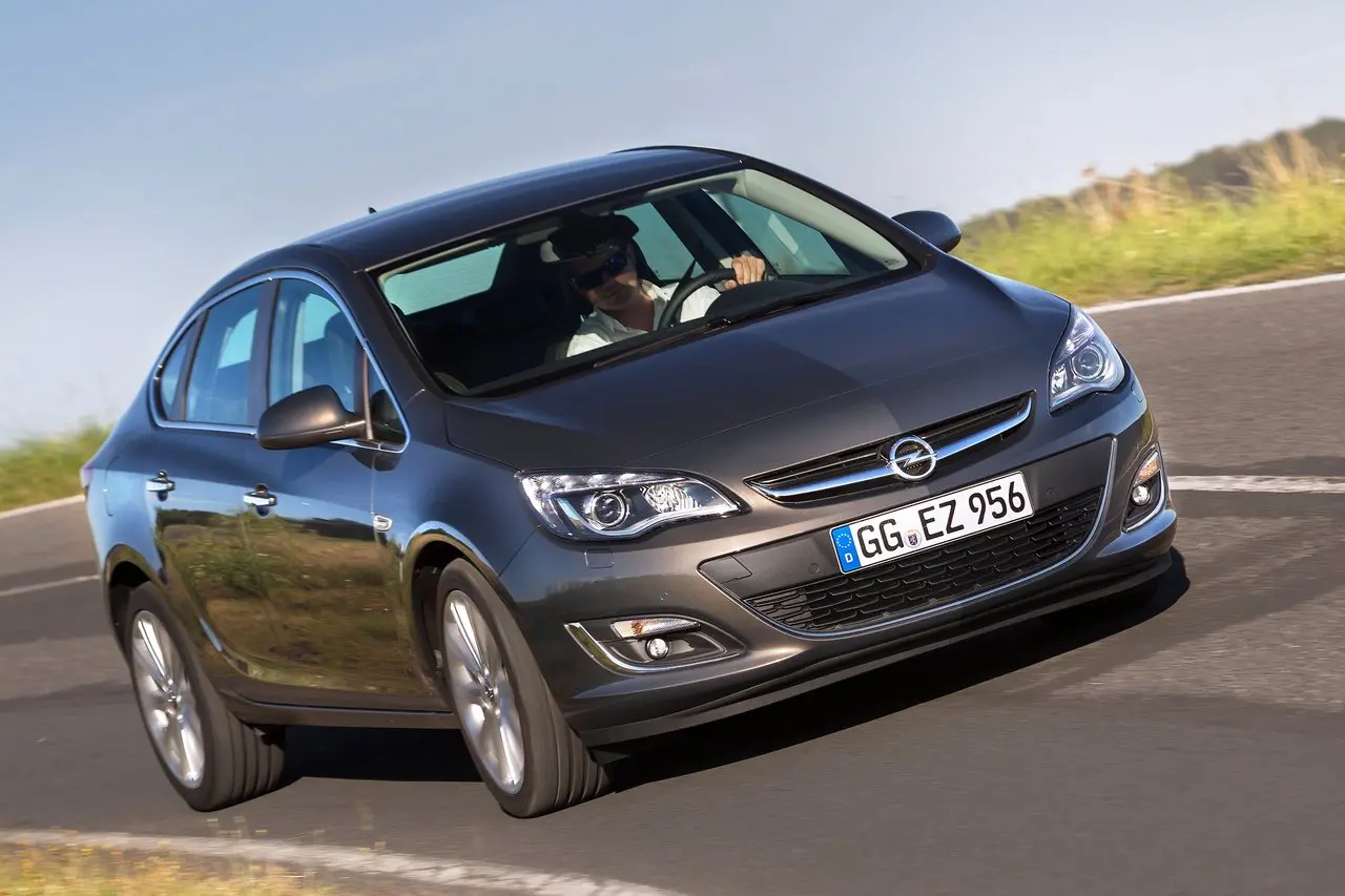 Opel Astra Astra Sedan 1.4 Turbo LPG Business 6