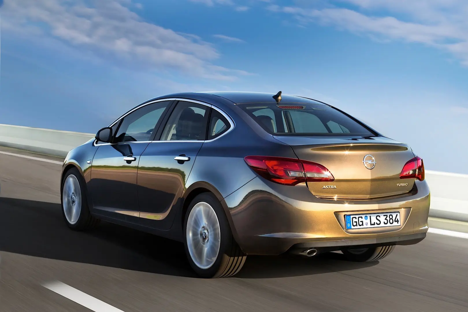 Opel Astra Astra Sedan 1.6 Edition 0