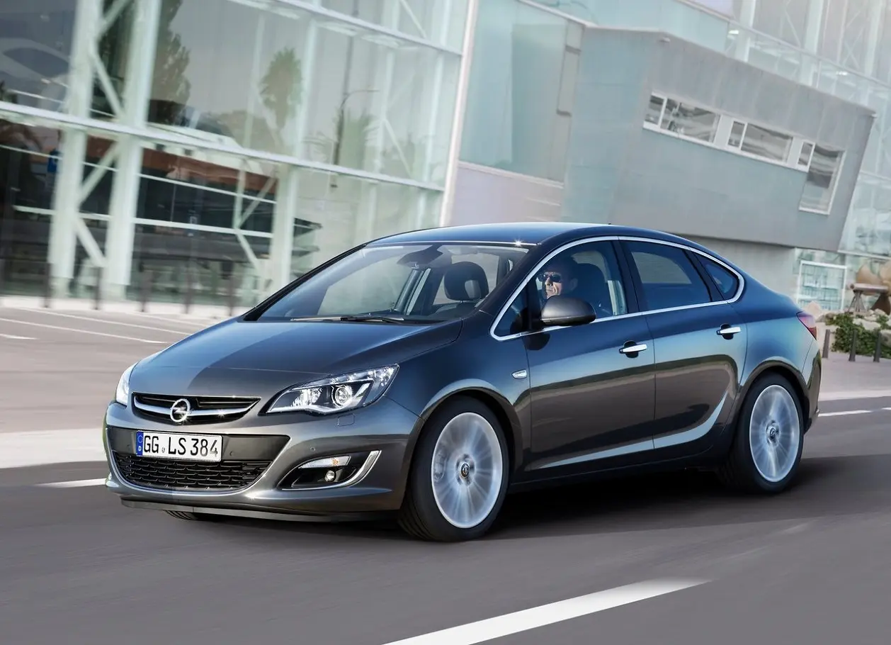 Opel Astra Astra Sedan 1.4 Turbo Edition Plus 1