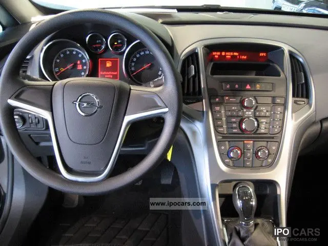 Opel Astra Astra Sedan 1.4 Turbo Start&Stop Cosmo 6