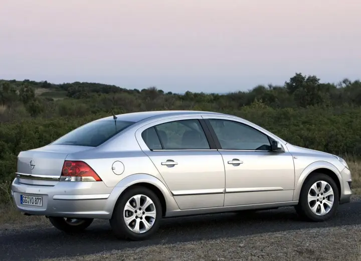 Opel Astra Astra Sedan 1.6 16V Comfort 7
