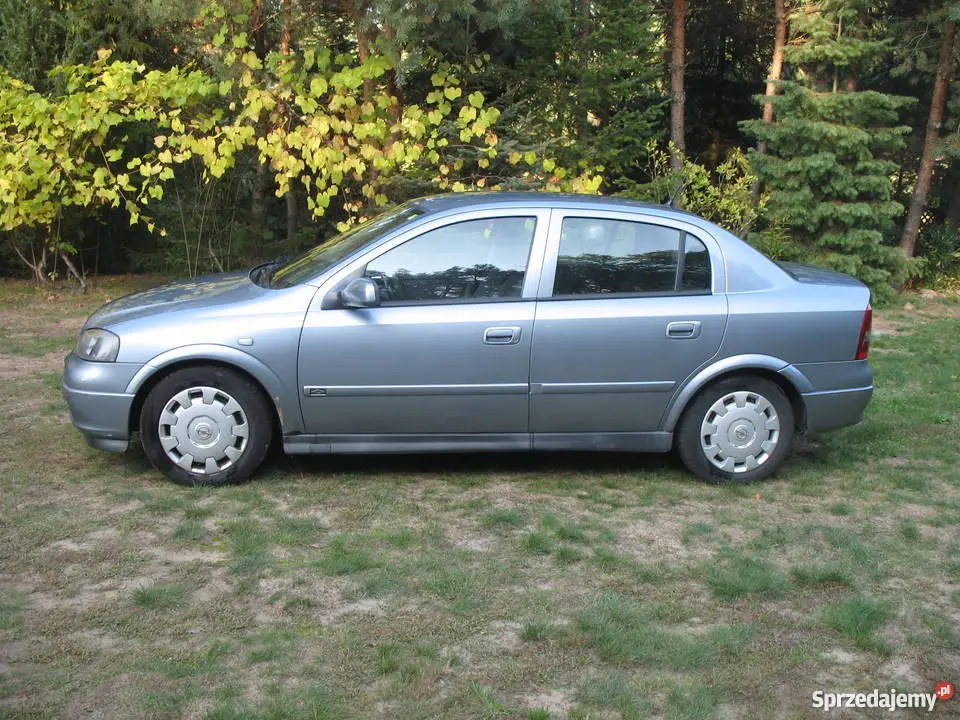 Opel Astra Astra Sedan 1.6 16V Njoy 3