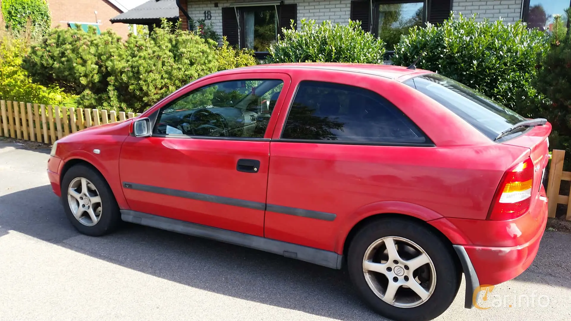 Opel Astra Astra Sedan 1.6 16V Twinport Elegance 6