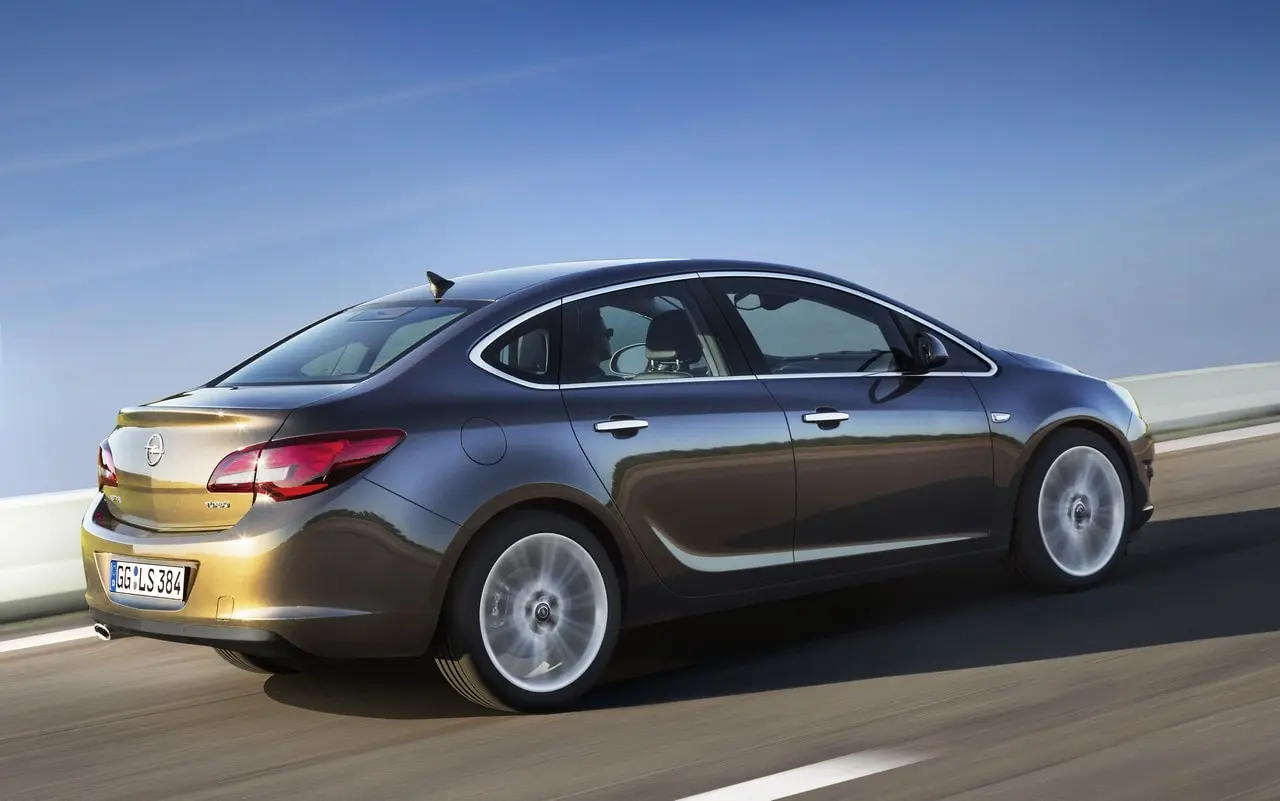 Opel Astra Astra Sedan 1.6 Edition Active Select 4