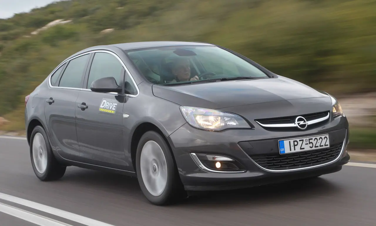 Opel Astra Astra Sedan 1.6 CDTI Start&Stop Dynamic 6