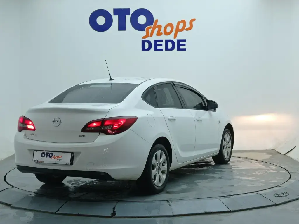 Opel Astra Astra Sedan 1.6 CDTI Start&Stop Design 2