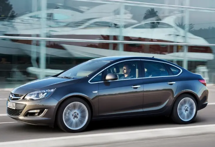 Opel Astra Astra Sedan 1.6 Edition Plus 0