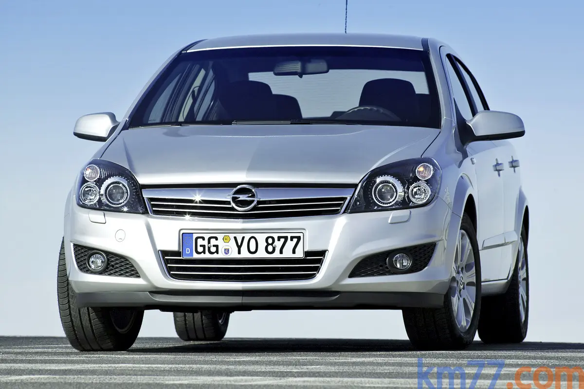 Opel Astra Astra Sedan 1.6 Cosmo 6