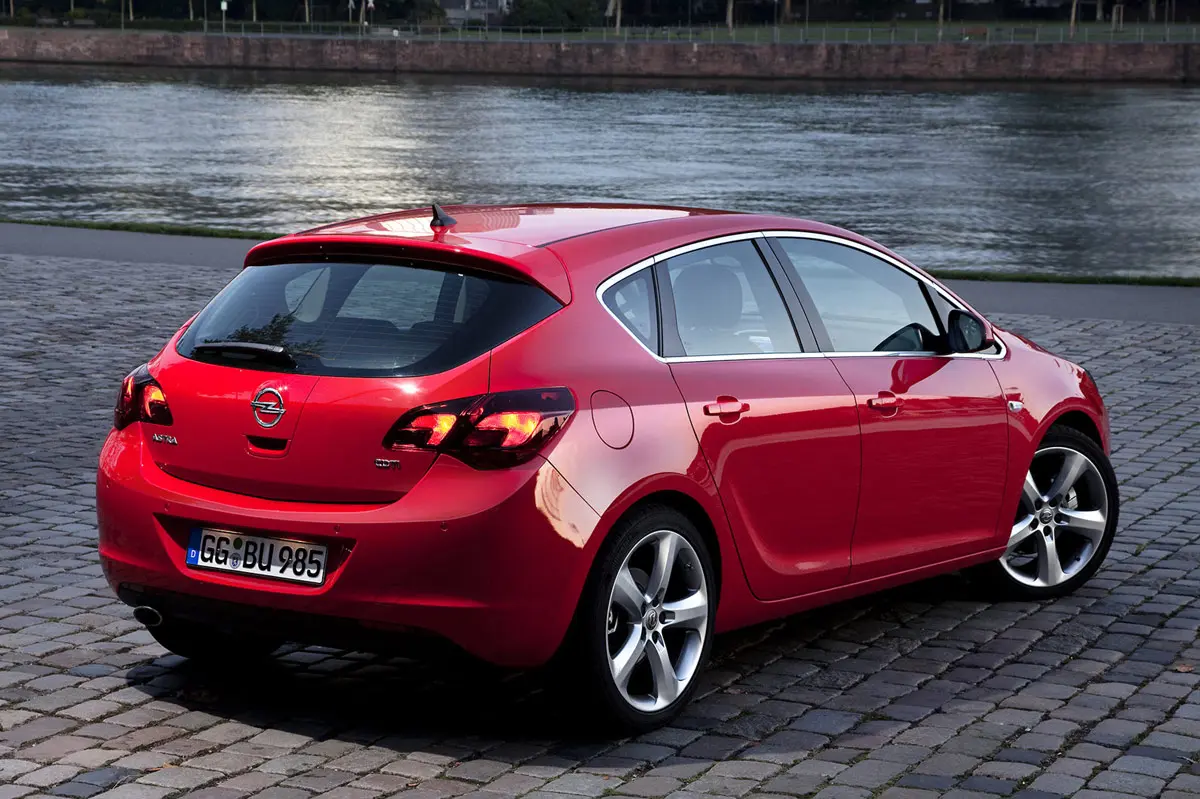 Opel Astra Astra Sedan 1.6 Edition Active Select 7